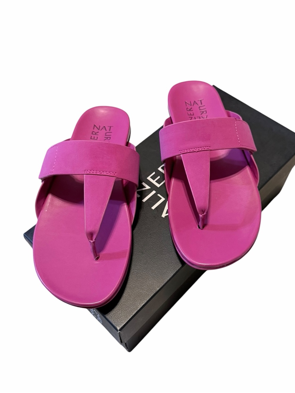 🌼🌟NIB Naturalizer Hot Pink Thong Slide Sandals Size 7 1/2 M